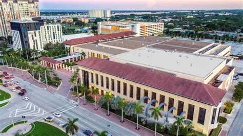 West palm beach convention center - 2023 Palm Beach Card ShowNovember 10-12, 2023Palm Beach Convention CenterWest Palm Beach, FL. 400+ Vendor Tables. 50,000 sqft of buying, selling & trading. 5 minutes drive to PBI Airport. 30 minute drive to FLL Airport. 90 minute drive to MIA Airport. 8 minute drive to Beach. Located in the heart of downtown West Palm Beach & Rosemary Square.